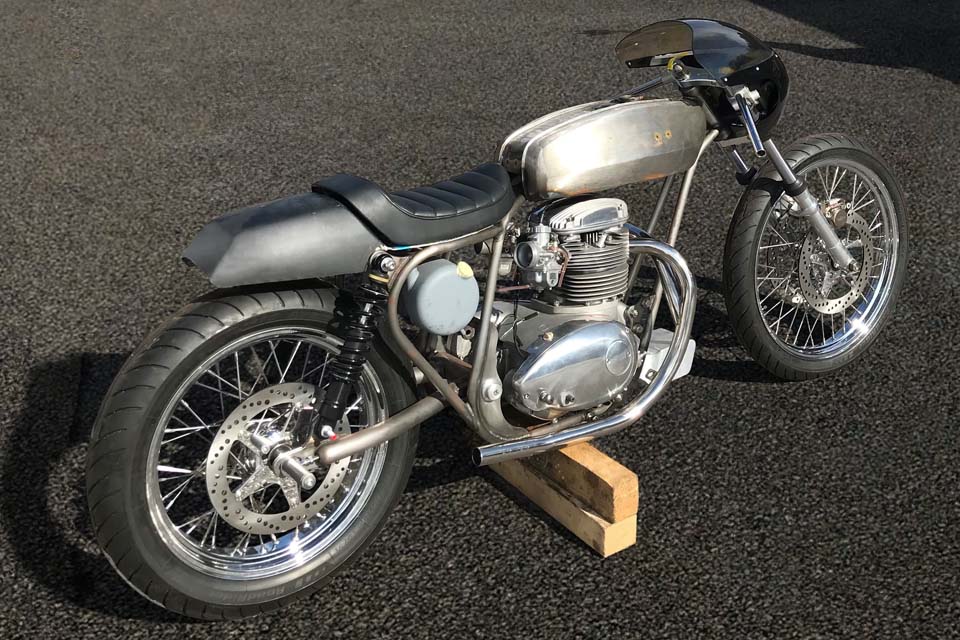 BSA Spitfire 900 MkIV-R Monterey Class